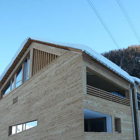 Apartment Der Monolith *