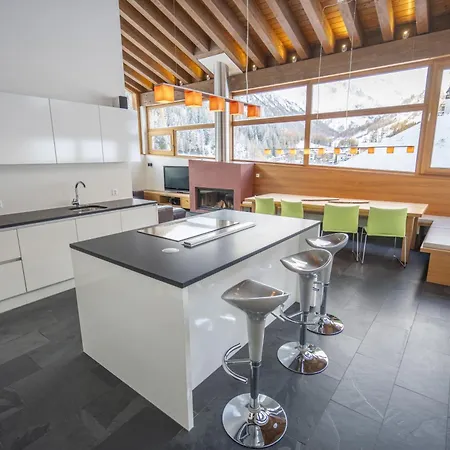 Der Monolith Apartman Samnaun